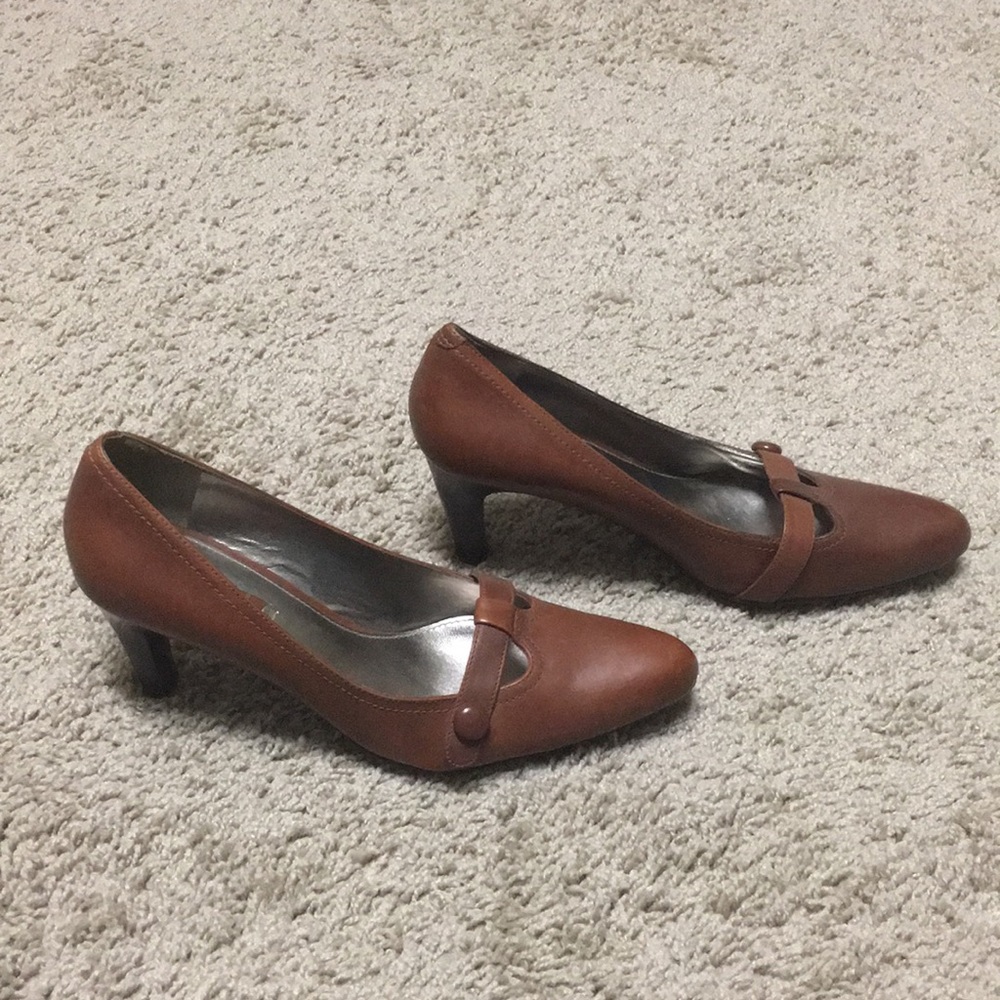 Ecco Babydoll Heels - Picture 5 of 6